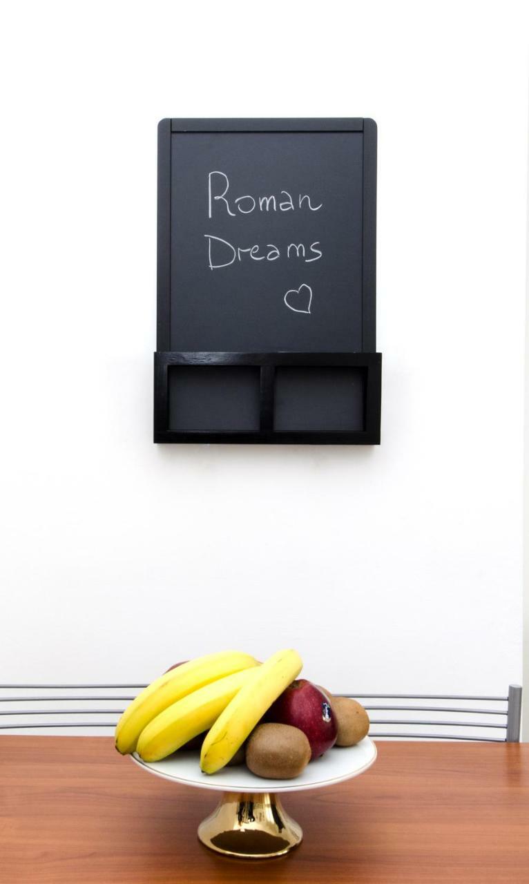 Roman Dreams Luaran gambar